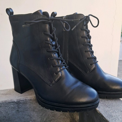 Tamaris ankle boots 38 black like new