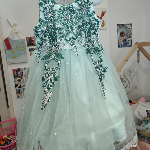 Princess costume like new for 4 years old with beautiful details