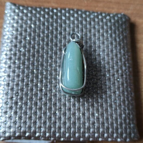 Handmade pendant from green aventurine like new with silver setting
