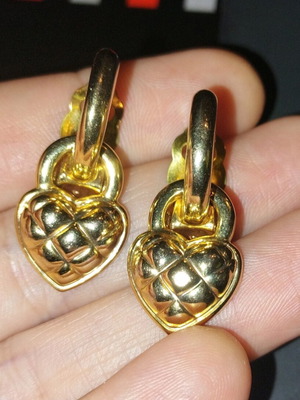 Pillow Heart σκουλαρίκια με κλιπς καινούργια, χρυσαφί