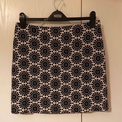Marks & Spencer skirt black and white with geometric shapes, new, size M/L