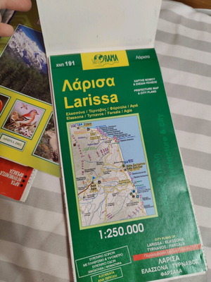 Larissa map like new