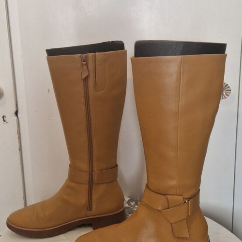 Fitflop leather tall boots used, tan/mustard color, size 39