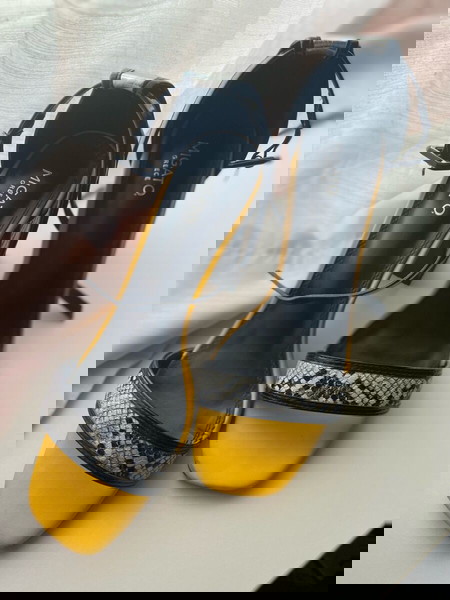 Πεδιλα