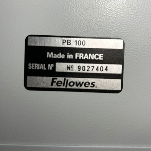 Fellowes PB100 binding machine used, 7-sheet punching, 16mm spiral