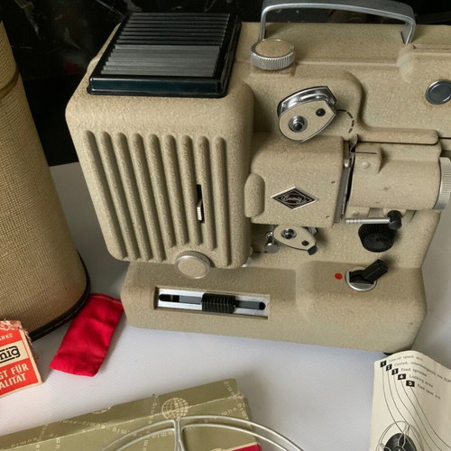 Eumig P8 8mm Film Projector vintage complete set like new