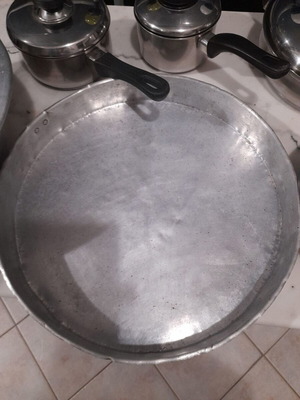 Aluminum baking tray and bowl used