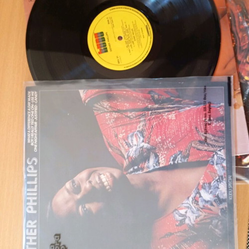 Vinyl records used, pack of 4, foreign black music repertoire