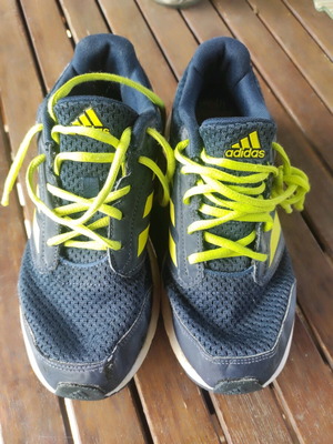 Adidas sports shoes 38.5 like new