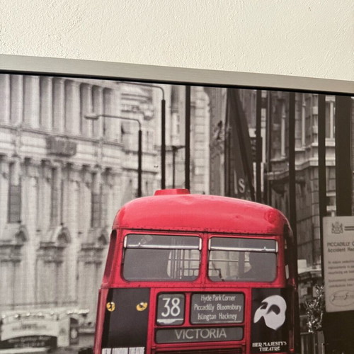 London Ikea wall art like new, large 100x140 cm with silver frame