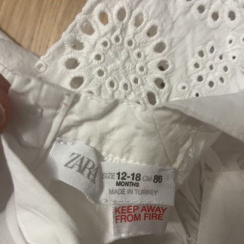 Zara baby shirt 12-18 months, like new, eyelet design