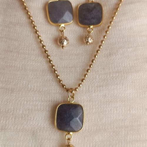 Necklace and earrings set stainless steel gold plated with semi-precious stones and anthracite color, new