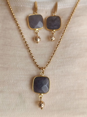 Necklace and earrings set stainless steel gold plated with semi-precious stones and anthracite color, new
