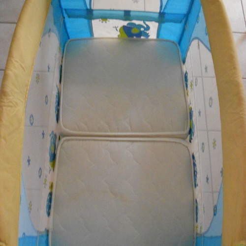 Folding playpen used with mattress, blue-yellow color