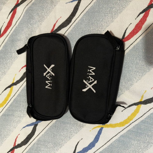 Max Factor toiletry bags like new, set of 2
