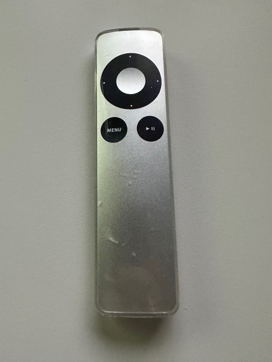 Apple TV Remote MC377 - € 20,00 - Vendora