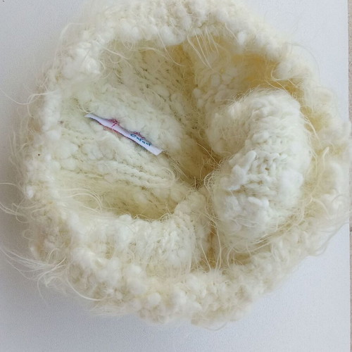 Azadé enfant knitted baby hat like new, winter, cream