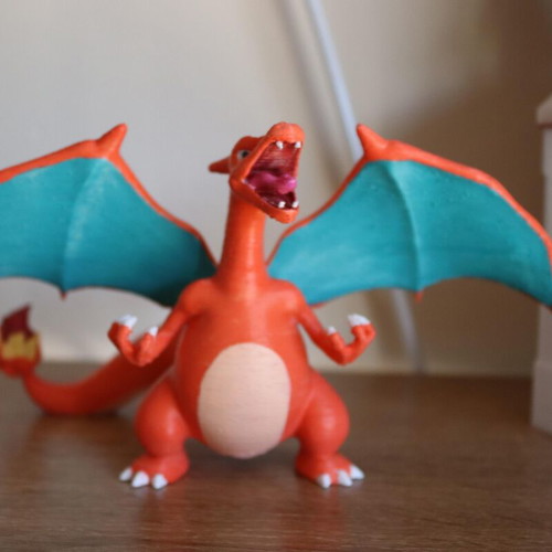Charizard Pokémon 3D figure like new, hand-painted