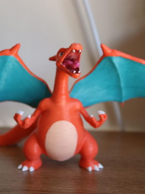 Charizard Pokémon 3D figure like new, hand-painted