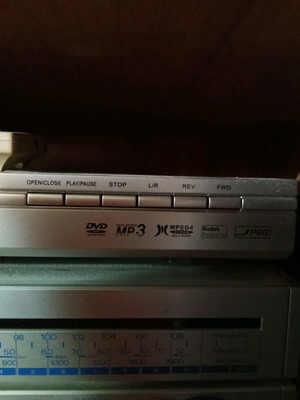 Audion DVD Player DVD-883 like new with remote control silver