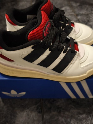 Adidas original sneakers size 38, black and white
