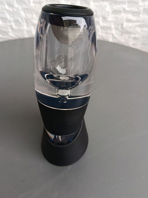 Magic Decanter wine aerator new for better quality