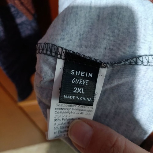 Shein blouse 2XL multicolored like new