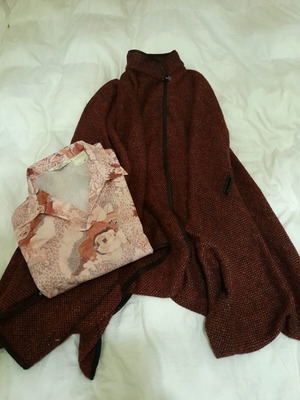 Jacket coat like new, blouse gift included