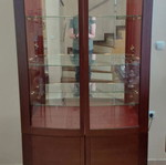 Showcase with internal lighting like new