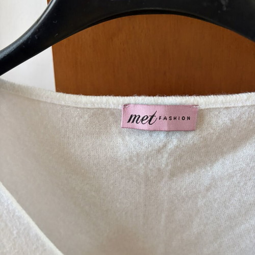 Cardigan white, like new, one size
