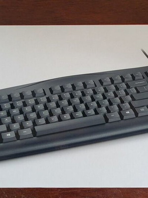 Microsoft Wired 200 Keyboard new with Greek characters