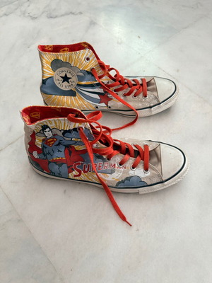 Converse All Star Superman edition sneakers like new, size 43, multicolor