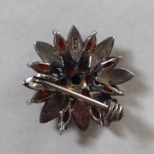 Vintage silver brooch 925 with garnets and marcasites, 2.5 cm