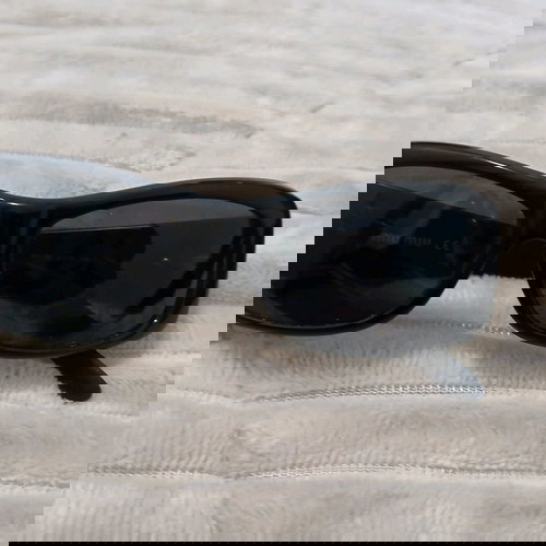 Γυαλιά ηλίου Miu Miu vintage μαύρα σαν καινούργια