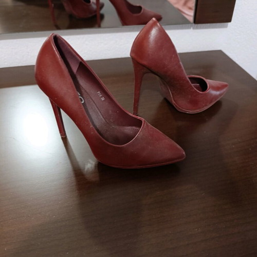 GoGo Shoes burgundy pumps like new, size 36, heel height 11.5 cm