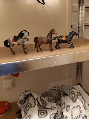 Schleich, Bullyland and Papo horse figures set like new