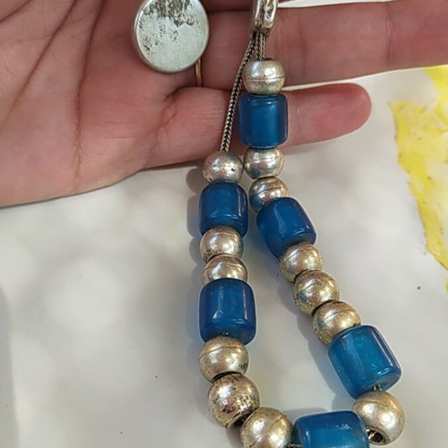 Silver komboloi