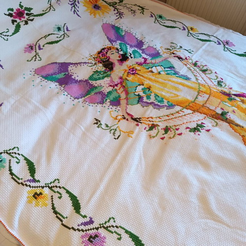 Handmade needlepoint large collectible like new 2.15x1.62 m
