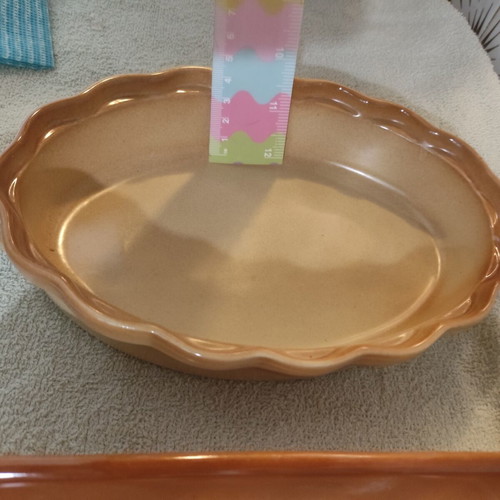 Vintage ceramic and clay ovenware set of 2, like new