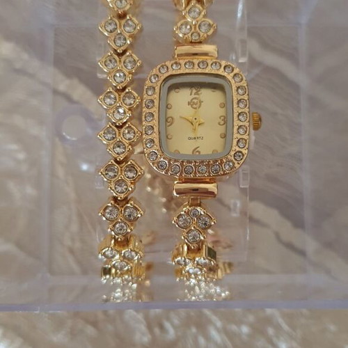Steel wristwatch women's new folding into bracelet