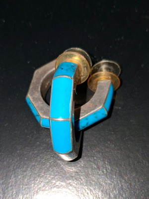 Silver earrings with turquoise stones like new