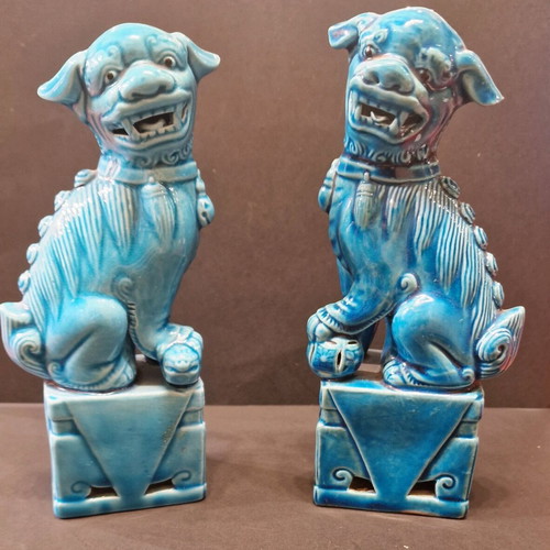 Chinese porcelain Foo dogs 20th century turquoise, like new