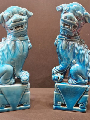 Chinese porcelain Foo dogs 20th century turquoise, like new