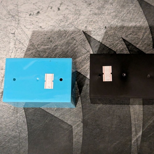 Plastic small boxes like new, pack of 2