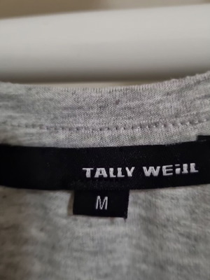 Tally Weill blouse medium size like new, 3/4 sleeve