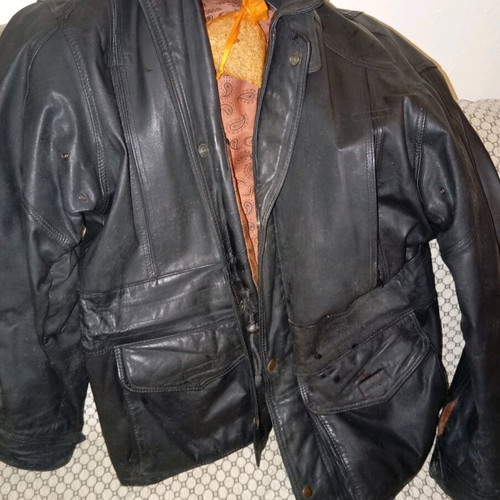 Leather jacket like new, size XXL, black