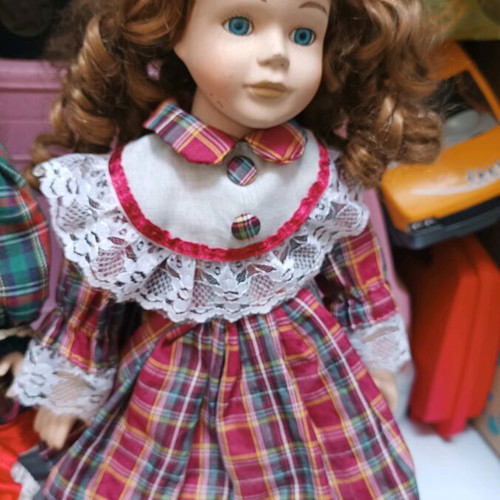 Porcelain dolls used, set of 2 pieces