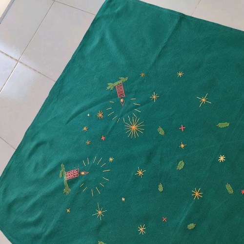Christmas tablecloth like new with handmade embroidery 125x95 cm