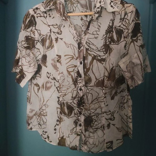 Nadine H abstract shirt made of fine cotton, size M, like new