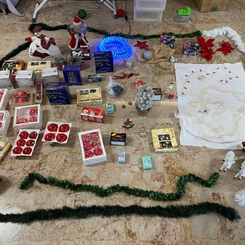 Christmas items used, all together